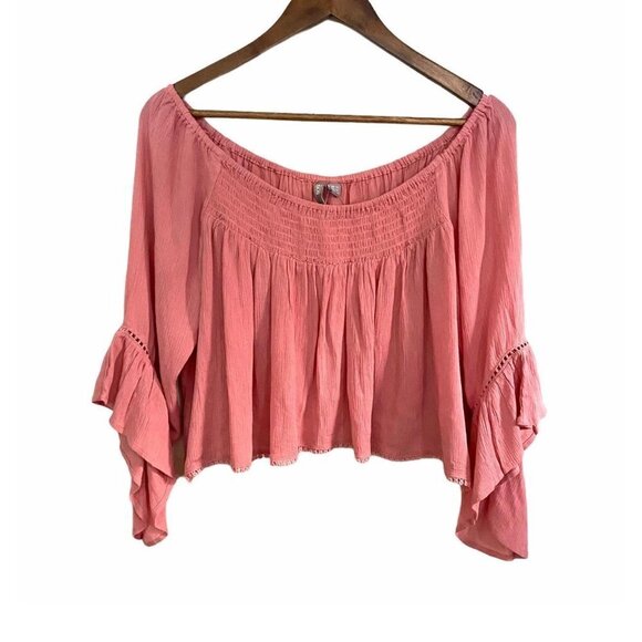 ASOS NWT Pink Off Shoulder Flutter Perforated Sleeve Smocked Crop Top Shirt Sz 6 - Picture 1 of 10